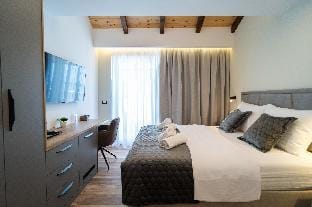 Seafront Sunset Room 1 by Belmont Realty Apartment in Zadar