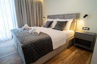 Seafront Sunset Room 1 by Belmont Realty Apartment in Zadar