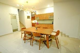 Legian Hill [Karaoke & Grill] Villa in West Java