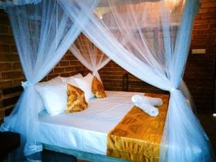 LUNUVILA RESORT HIRIKETIYA,DICKWELLA. Villa in Southern Province