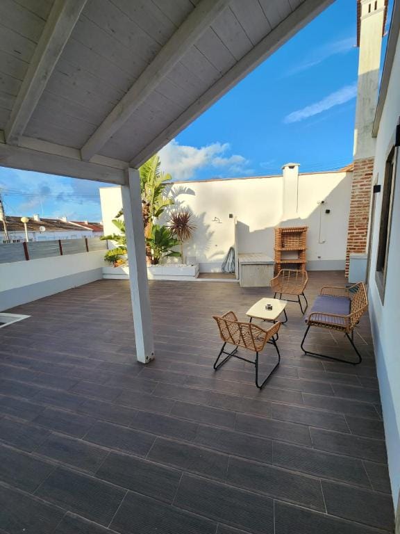 SurfSoul Guesthouse - Bed and Breakfast Hotel in Peniche