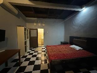 Oscar House Vacation rental in Batu Layar