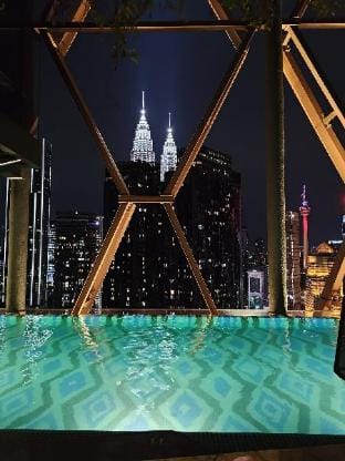 Near Twin tower with infinity pool @ Scarletz Apartment in Federal Territory of Kuala Lumpur