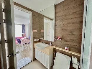 The Blue X  Condo 63 Apartment in Chon Buri Changwat