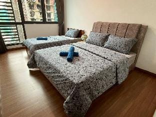 Home Abroad 7 @ Jazz Suites 4, Vivacity 6pax Apartment in Kuching