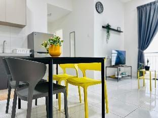 The Sun Bayan Lepas & Queenbay SN165 Vacation rental in Bayan Lepas
