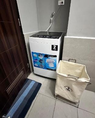The Den 16D @ Radiance -Pet Friendly (Free Pool) Vacation rental in Pasay