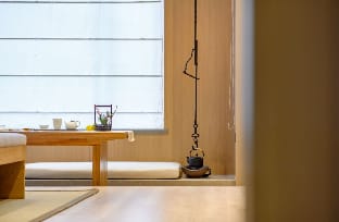   原木·春水煎茶中式大床房 Apartment in Hong Kong