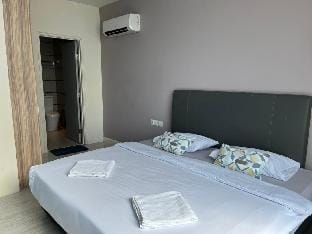 Seaview 2bedroom Suite , KK City Apartment in Kota Kinabalu