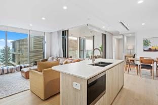 Luxury Ocean View Burleigh Apartment Apartment in Burleigh Heads