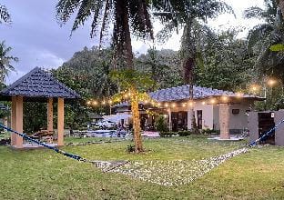 PRIVATE BEACH HOUSE W/ POOL, REDBEACH HOUSE Vacation rental in Calabarzon