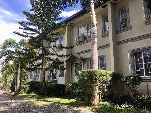 Dales Apartment a cozy house stay with NETFLIX Apartment in Isabela, Philippines