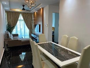 Haraview @ Legasi Kampung Baru - KLCC View Vacation rental in Federal Territory of Kuala Lumpur