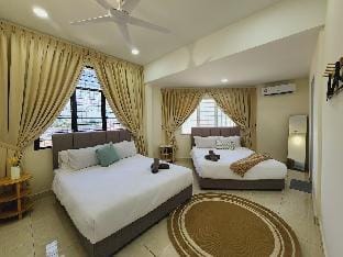 NEW! 16Pax, SS17 Corner Landed/17Mall/SS2/Jaya One Vacation rental in Petaling Jaya