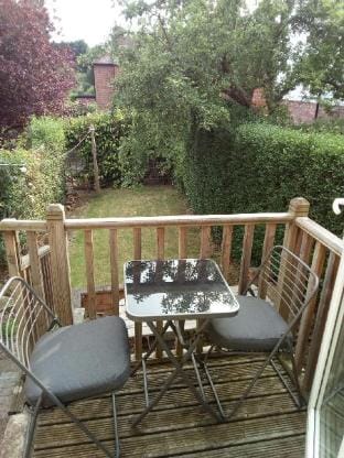 Self-contained annexe and garden Apartment in Nottingham