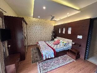 Elegant 2BR Apt in Mohali By Especial Rentals Apartment in Chandigarh