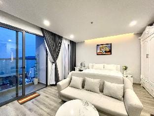 2404 Apt Full Option Ocean View - Marina Suites Apartment in Nha Trang