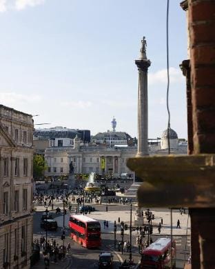 City Centre Hideaway 100m from Trafalgar Square Apartment in City of Westminster