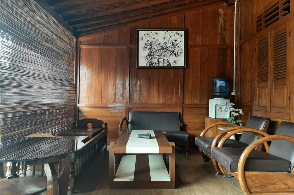 Capital O 94246 Rose 50 Homestay Hotel in Indonesia