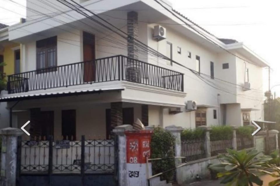 Hotel O Ezhar Boka Homestay Near GOR Sulis Bulutangkis Hotel in Indonesia