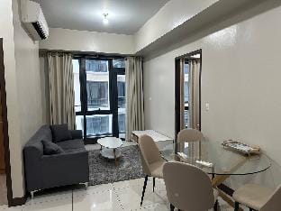 Family Home in Venice Mall Apartment in Makati
