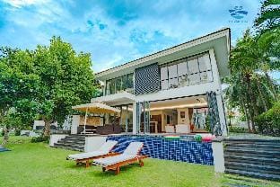 Danang 4 bedroom private pool villa Villa in Hoa Hai