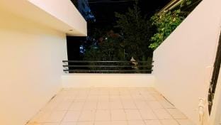 Elephant House Girls Coliving Pune Villa in Pune
