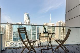 Smart Home 1BR with Partial Burj Khalifa View! Vacation rental in Dubai