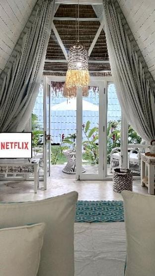 NEW White Bali Piramidas - Rest  Play  Work   Vacation rental in North Kuta