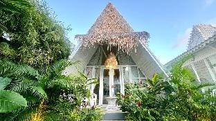 NEW White Bali Piramidas - Rest  Play  Work   Vacation rental in North Kuta