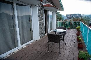 Courtyard Vacation rental in Kodaikanal