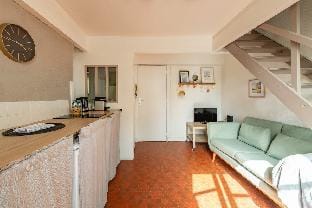 Charming Apartment in the Heart of Versailles Apartment in Versailles