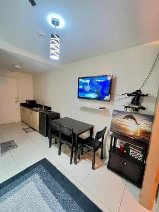 family outing, couples and group outing  Apartment in Tagaytay