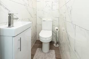 3 Beds Flat |Relocation|Contractors|Leisure Apartment in Reading