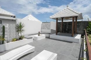 2 BR Villas near Berawa Beach Villa in North Kuta