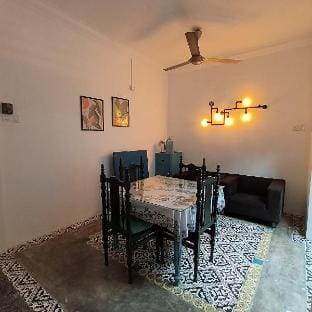 TG Bungah Corner House 15pax 4br  by WL Vacation rental in Tanjung Bungah