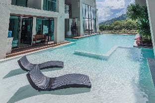 Sea View 270° Penthouse C701 at VV Patong Apartment in Patong
