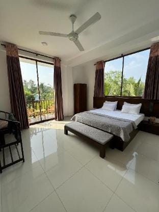 Shades Hotel and Villa Villa in Southern Province