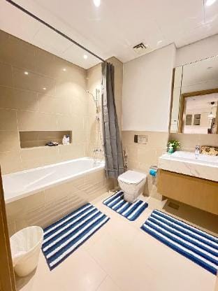 Contemporary 1BR condo with pool at Creek Harbour Apartment in Dubai