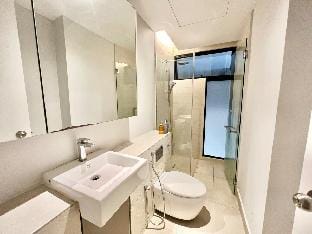 LD 1-10Pax 3Room Lumi Tropicana 4Qbed LDP Damansar Vacation rental in Petaling Jaya