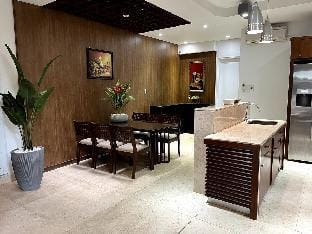 Kim’s House  Entire Villa 6-BR Near My Khe Beach Vacation rental in Da Nang