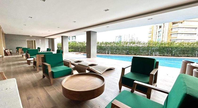 Charming 1BR Apartment in Makati Hotel in Makati