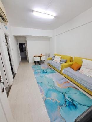 Entire Condo apartment affordable family group Vacation rental in Hong Kong