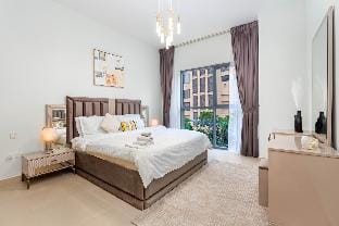 Modern 1-BR Close to Dubai Mall and Burj Khalifa Vacation rental in Dubai