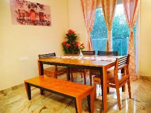 Evara Luxury Living: Central 3BHK near HITEC City Apartment in Hyderabad