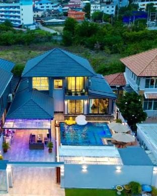 Ratsamee Poolvilla K Villa in Pattaya City