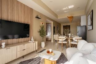 Insta-Worthy, Central Distric 1 - Soho Residence Apartment in Ho Chi Minh City