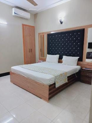 Family Guest House millennium  Vacation rental in Karachi