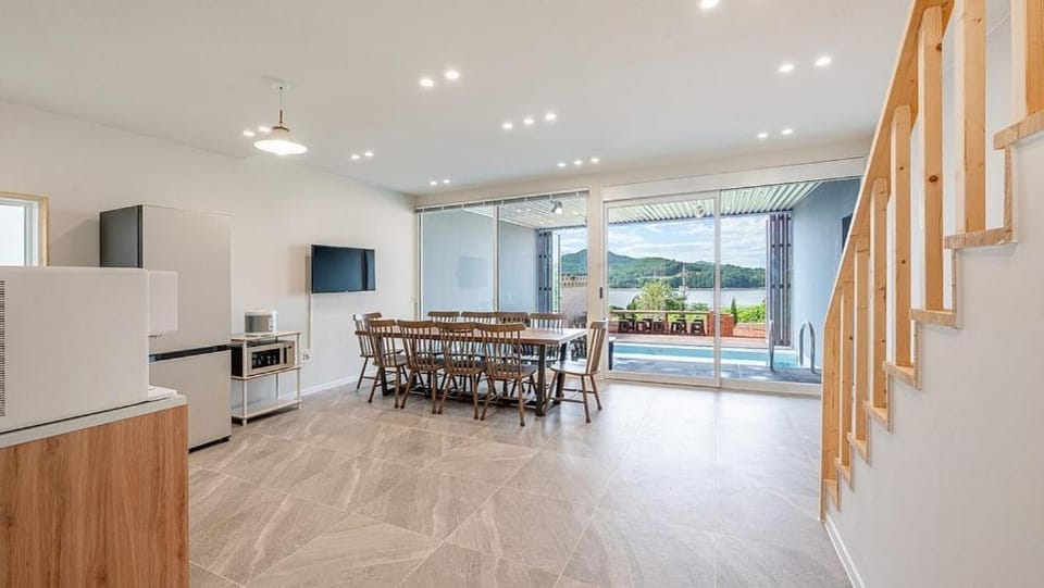 Namhae Jimong Drawing Pool Villa Bed and Breakfast in South Korea