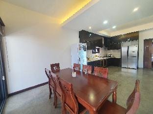 Spacious Villa 4BR (Villa A) - Koregon Pool Villas Villa in Angeles